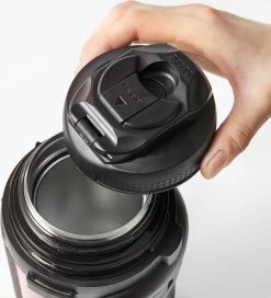 Lock&Lock Thermoskan - Isoleerkan - Thee En Koffie - Lekvrij - 1,5 Liter - RVS - Inklapbaar Handvat - Koper Roze 13 Lock&Lock Thermoskan - Isoleerkan - Thee En Koffie - Lekvrij - 1,5 Liter - RVS - Inklapbaar Handvat - Koper Roze -Brita Verkoop 1089x1200 2