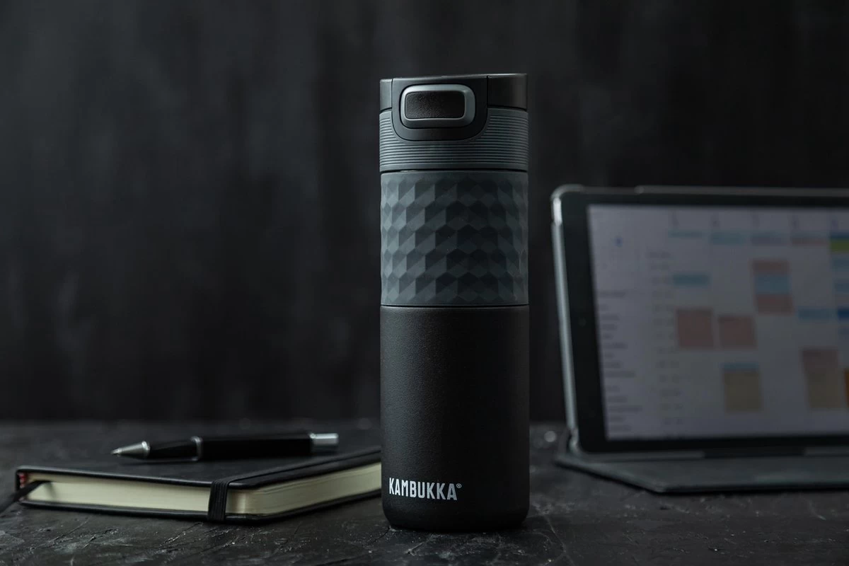 Kambukka Etna Grip Thermosbeker 500 Ml - Makkelijk Reinigen - Lekvrije Koffiebeker - Zwart 8 Kambukka Etna Grip Thermosbeker 500 Ml - Makkelijk Reinigen - Lekvrije Koffiebeker - Zwart - Afbeelding 8