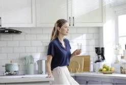 Philips Water Instant Water Filter - 3 L Inhoud, 1 L/min Snelle Doorstroming, Oplaadbaar Via USB-C -Brita Verkoop 1200x806