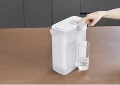 Philips Water Instant Water Filter - 3 L Inhoud, 1 L/min Snelle Doorstroming, Oplaadbaar Via USB-C -Brita Verkoop 1200x848