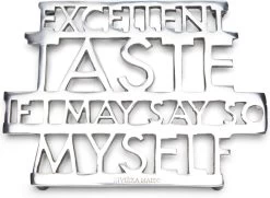 Riviera Maison Onderzetter Voor Pannen, Pannenonderzetter Met Tekst - Excellent Taste Trivet - Zilver - Aluminium - 1 Stuk