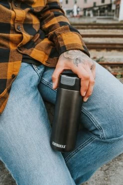 Kambukka Olympus Thermosbeker 500 Ml - Makkelijk Reinigen - Lekvrije Koffiebeker - RVS - Darkness -Brita Verkoop 800x1200 14