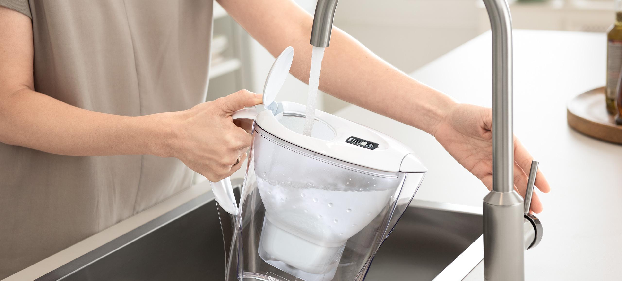 Brita Verkoop -Brita Verkoop brita waterfilterjug filling